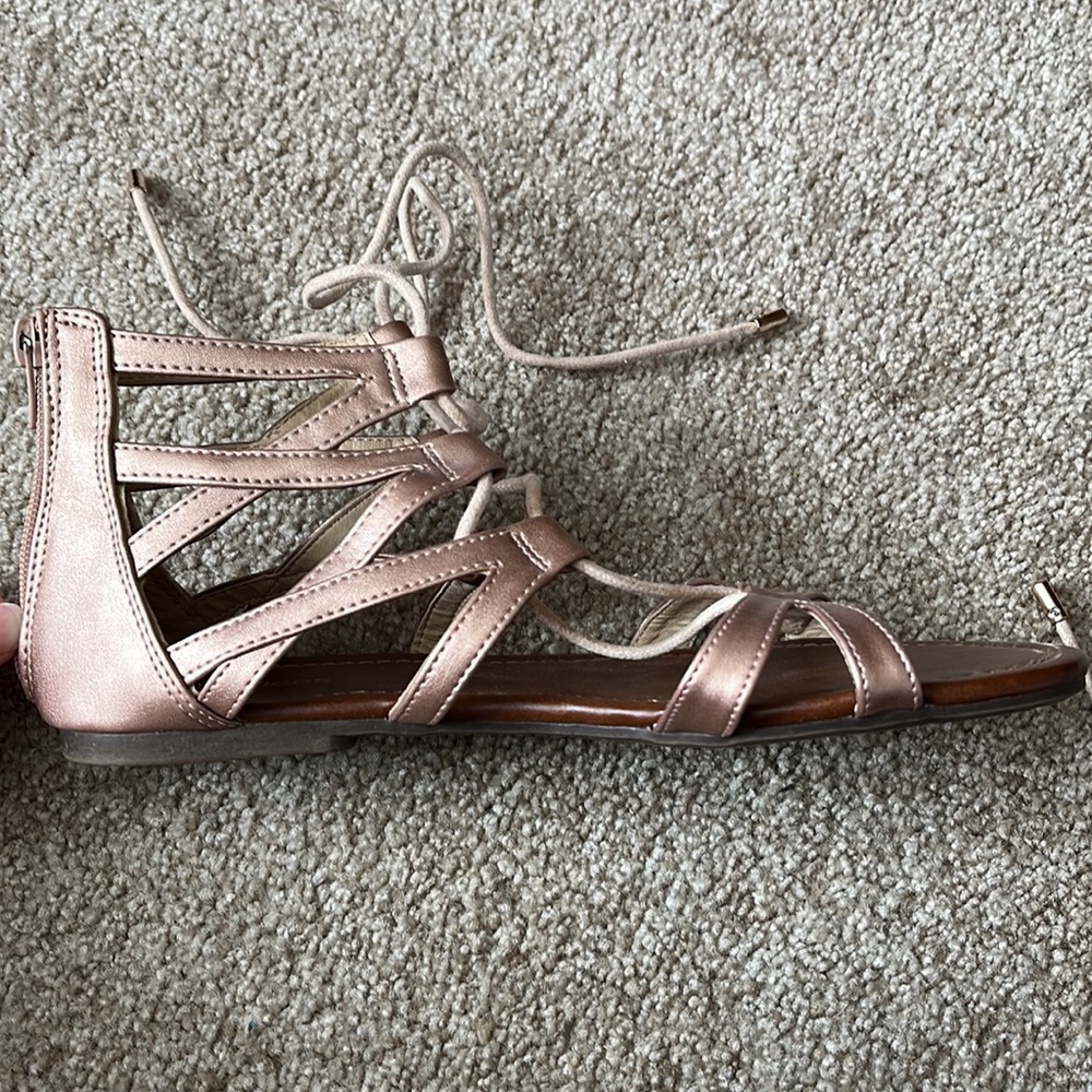 Metallic Pink Gladiator sandals - Picture 3 of 6
